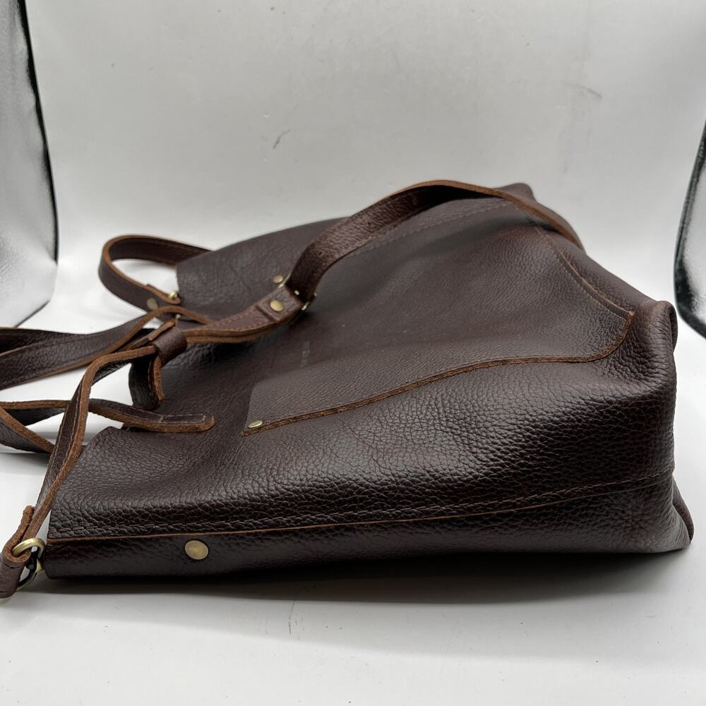 Portland Leather Goods Crossbody Medium Tote Bag Nutmeg Brown Pebble Leather - Picture 3 of 8
